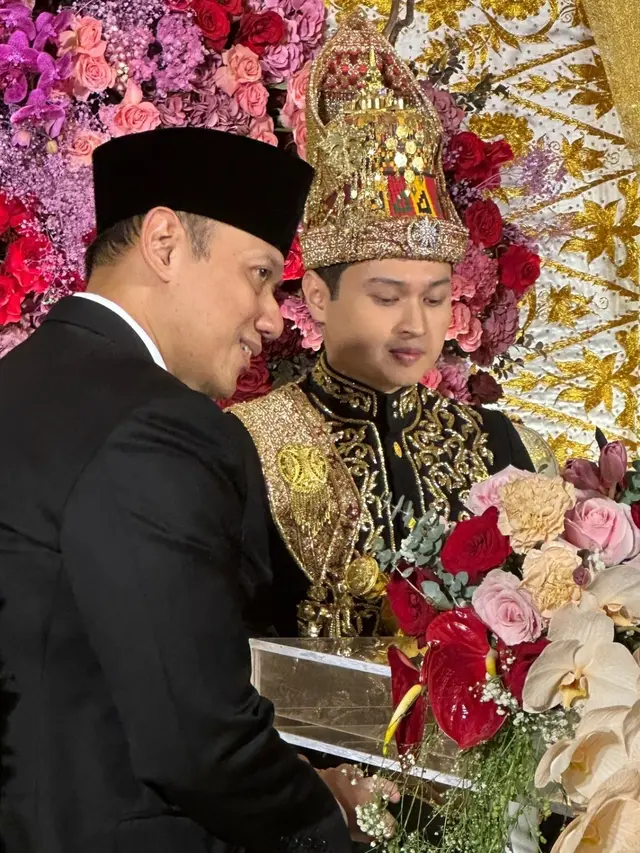 Akad Nikah Beby Tsabina dan Rizky Natakusumah