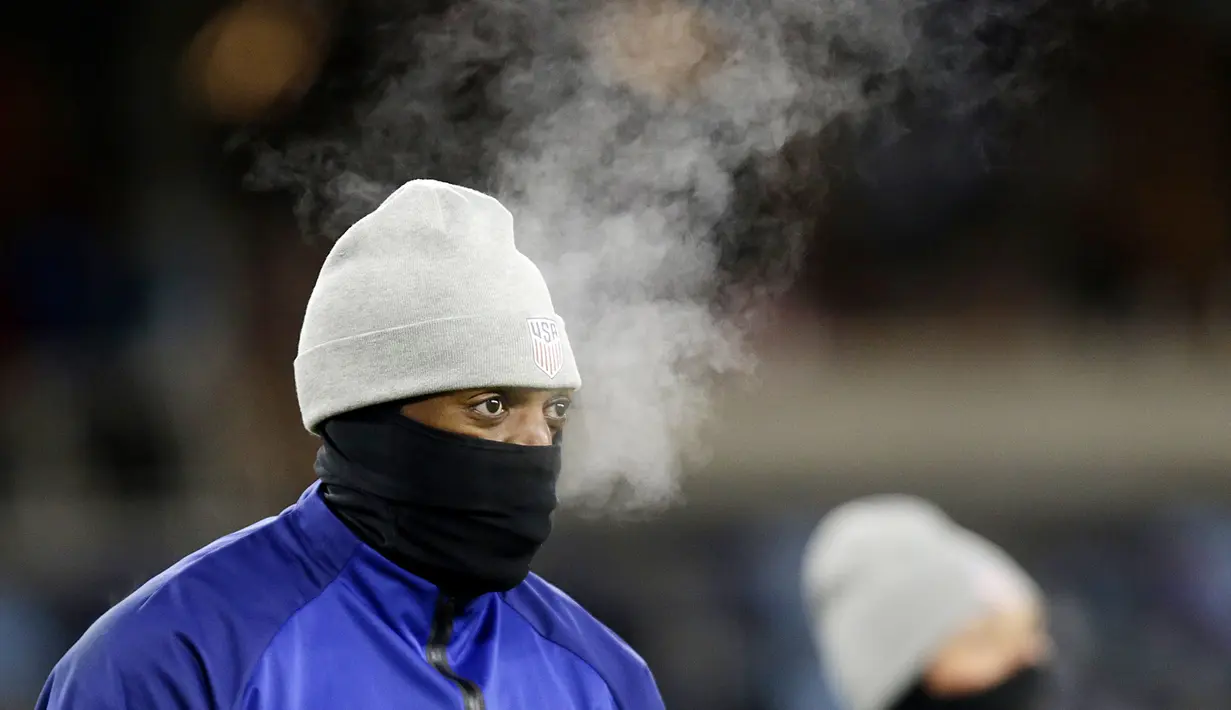 Pasalnya, laga yang berlangsung di Allianz Field, Saint Paul, Minnesota, Amerika Serikat diselenggarakan pada temperatur -17 derajat Celcius. (AP/Andy Clayton-King)