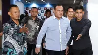 "Terima kasih ya," ujar Firli. (Liputan6.com/Herman Zakharia)