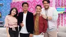 Penyanyi dangdut Ayu Ting Ting dikenal memiliki paling banyak follower di Instagram. Gerak gerik penyanyi dangdut asal Depok tak luput dari perhatian netizen. Belum lama ini, ia terlihat berfoto bersama dengan Andhika Kangen Band. (Instagram/ ruben_onsu)