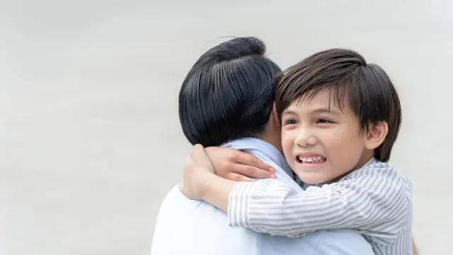 Perhatian untuk Glass Child