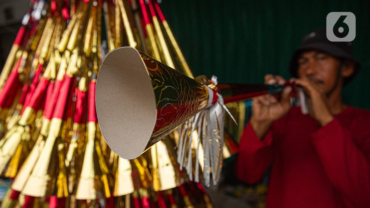 Bolehkah Meniup Terompet Tahun Baru Menurut Hukum Islam? Simak Penjelasannya