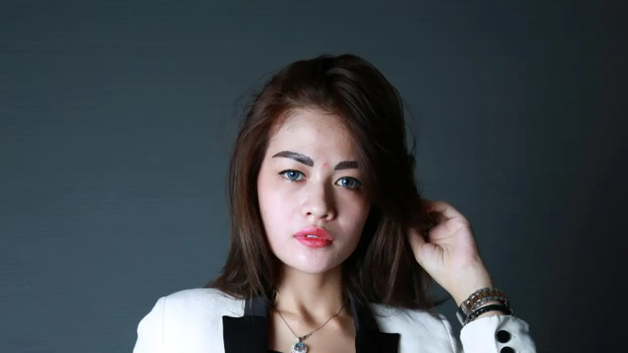 [Bintang] Hesty Klepek Klepek