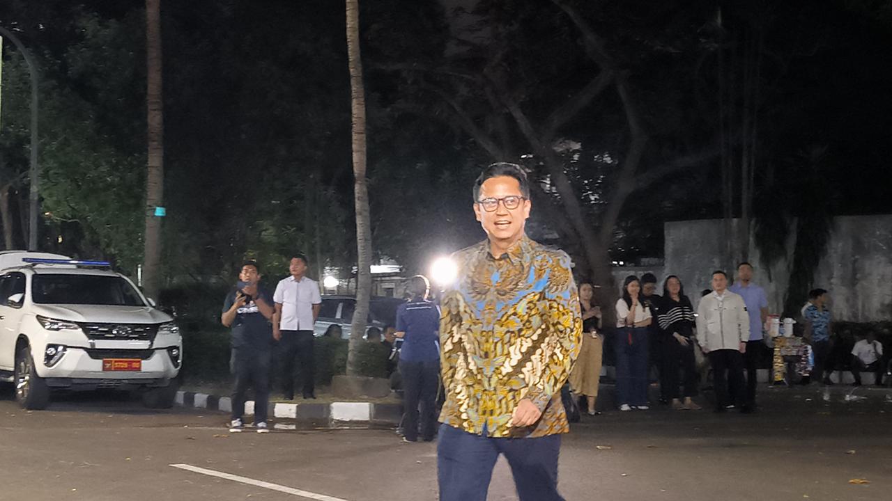 Menteri Kesehatan (Menkes) Budi Gunadi Sadikin tiba di Kediaman Presiden Terpilih Prabowo Subianto di Kediaman Kertanegara, Jakarta Selatan, pada Senin (14/10/2024).