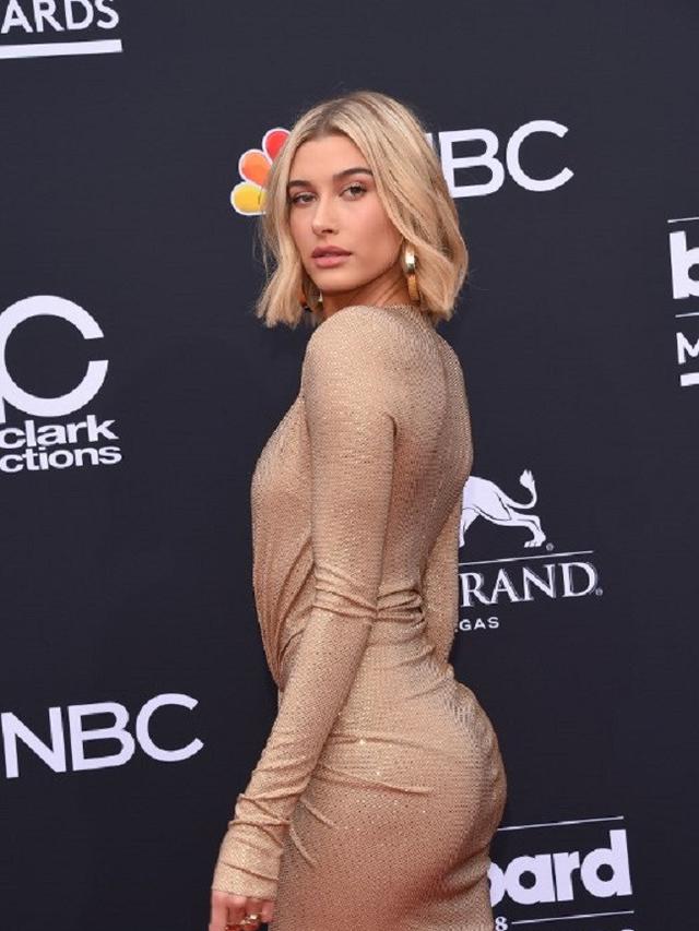 [Bintang] Hailey Baldwin