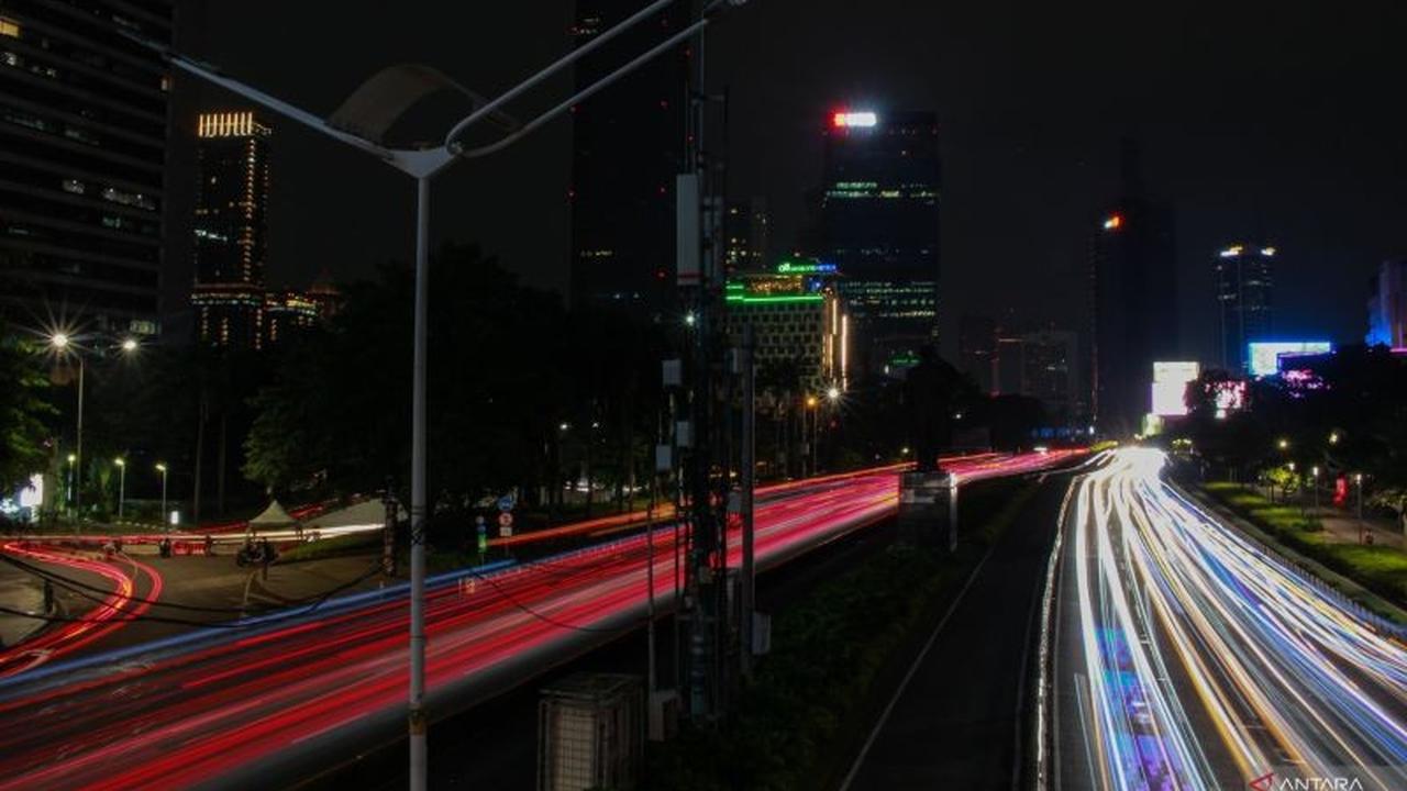 Inisiatif Penghematan Energi Jakarta Sukses Pangkas 60 Ton Emisi Karbon dalam Satu Jam