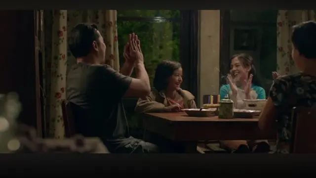 Tangkapan Layar Cuplikan Film Keluarga Cemara/YouTube Visinema Pictures