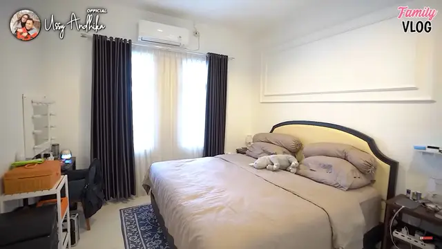 Potret Rumah Ricky Cuaca