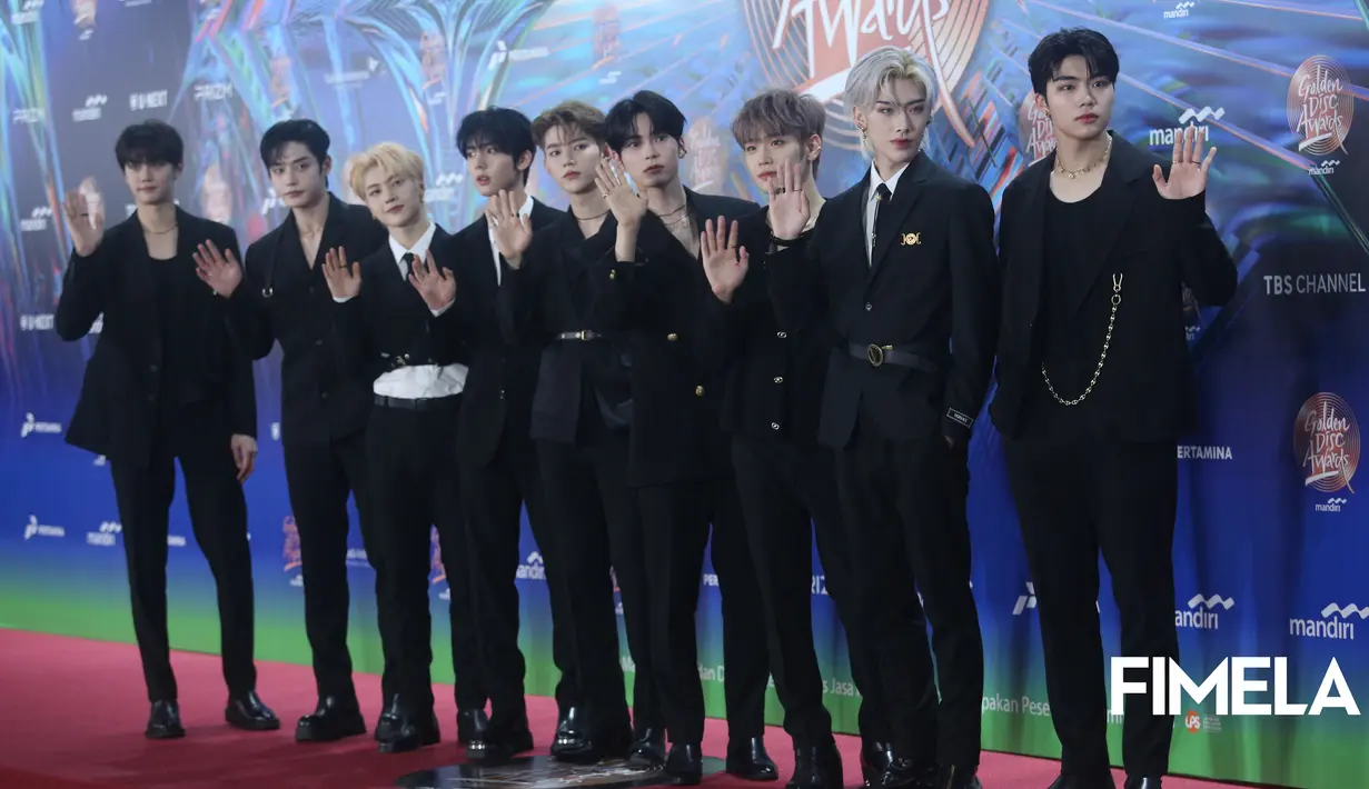 <p>Zerobaseone di red carpet Golden Disc Awards 2024 yang digelar di Jakarta, Sabtu (6/1/2024). [Foto: Bayu Herdianto/Fimela]</p>