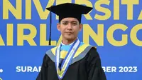 Idil Rahmat Susanto, seorang pria dengan bakat musik yang mumpuni namun memilih untuk berfokus sebagai dosen hingga lulus kuliah S3 dan meraih gelar doktor di bidang akuntantsi. (Dok.IST)
