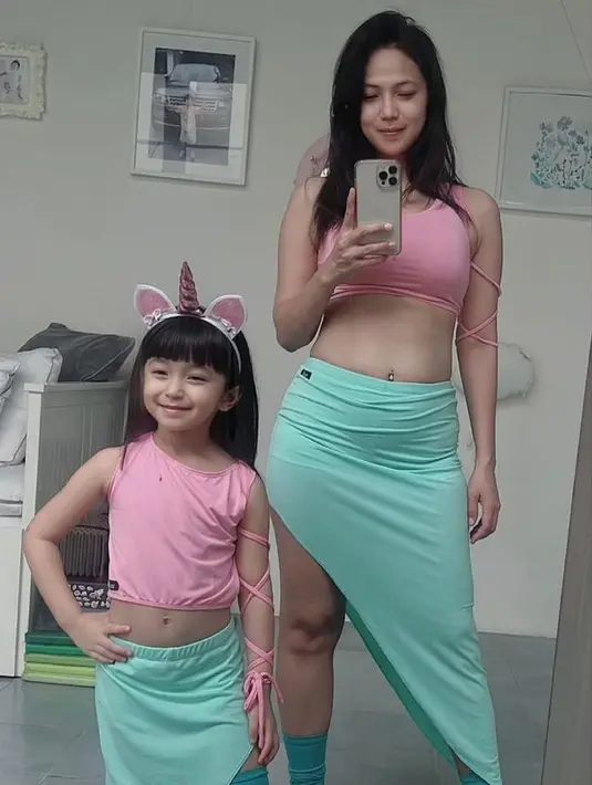 <p>[Instagram/kinaryosihmoney]</p>