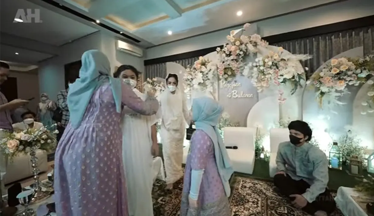 Pengajian 4 Bulanan Aurel Hermansyah (Youtube/AH)