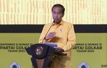 FOTO: Senyum Jokowi di Munas Golkar Sebut “Pohon Beringin Adem dan Sejuk, Saya Merasa Nyaman”