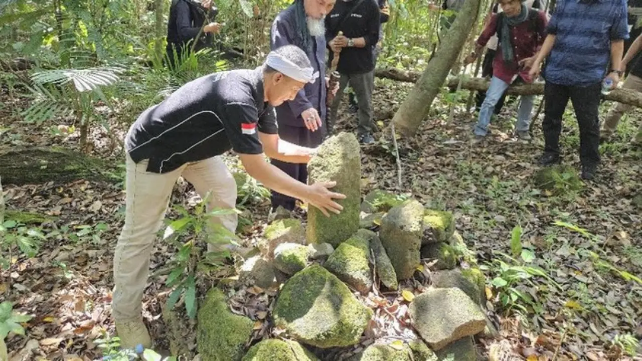 Gunung Tangkil