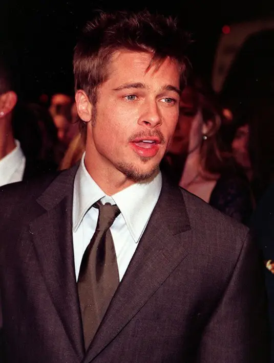 Hubungan Pitt dengan Jolie semakin hari semakin membaik. Bukan berarti keduanya akan kembali rujuk, namun mereka hanya sekedar berteman baik dan berencana untuk merawat buah hatinya bersama. (AFP/Bintang.com)