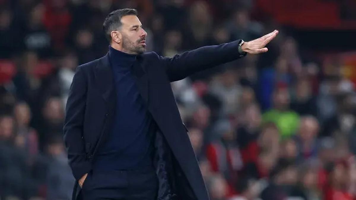 Tak Dibutuhkan MU, Ruud van Nistelrooy Kini Jadi Kandidat Manajer di 3 Klub Premier League