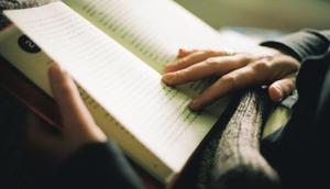 membaca buku (Image Bank Liputan6)