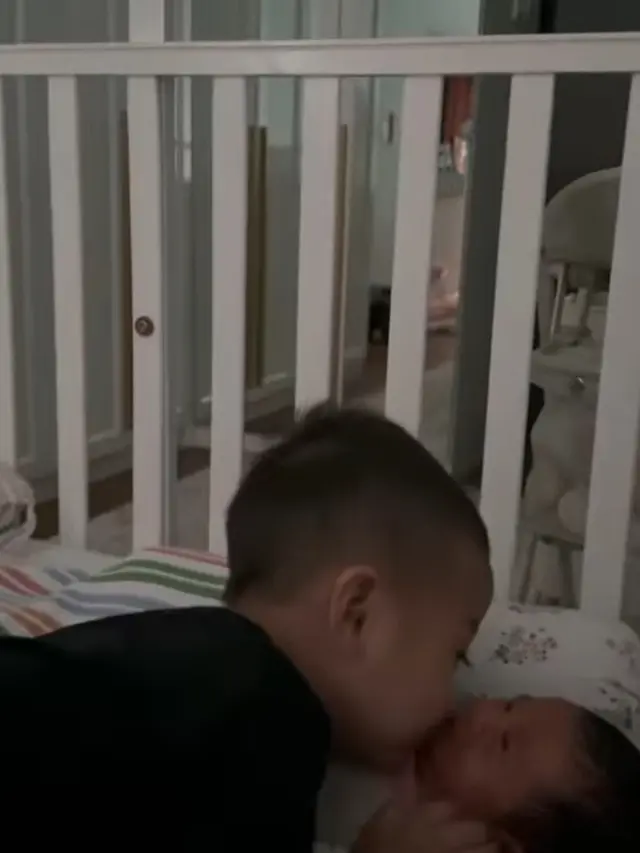 Potret Kedekatan Anak Pertama dan Kedua Kesha Ratuliu