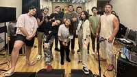 Pertama di Indonesia Asosiasi Music Director Indonesia Live Streaming Luncurkan Gadis Manis dari Senjien di Konser Bareng Ardhito Pramono
