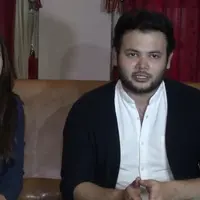 Ridho Rhoma sedang terlibat dalam satu project film ‘Bulan Terbelah di Langit Amerika’ dengan penyanyi asal Malaysia, Fazura. Walaupun baru pertama kali berduet, Ridho Rhoma tidak merasakan kesulitan berkolaborasi dengan biduan negeri jiran ini.