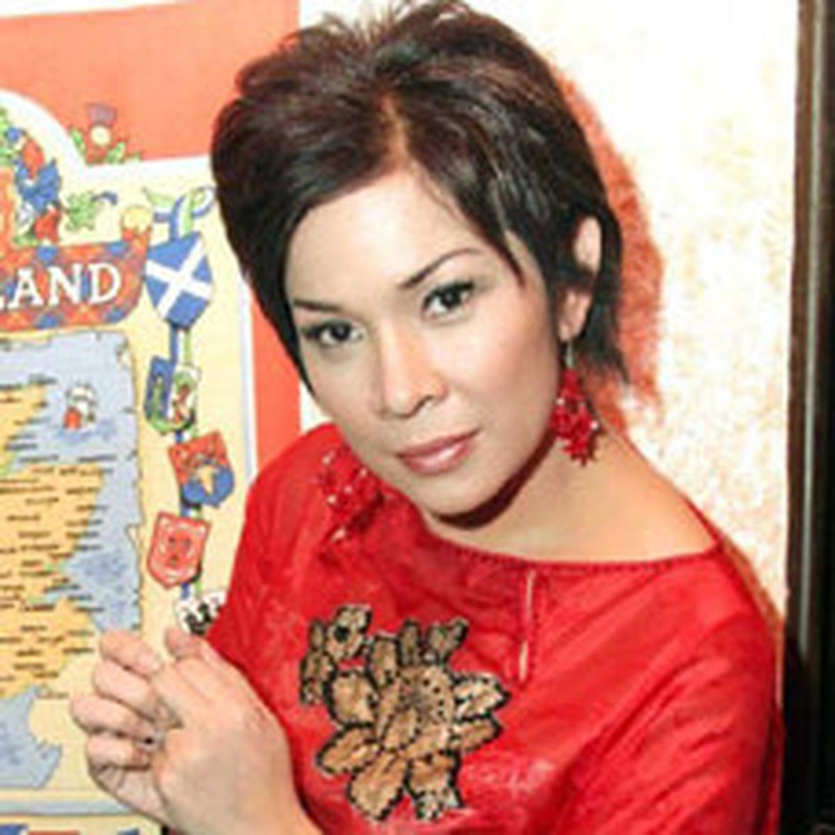 Semedi, Irianti Erningpraja Hasilkan 'Kunang-Kunang'