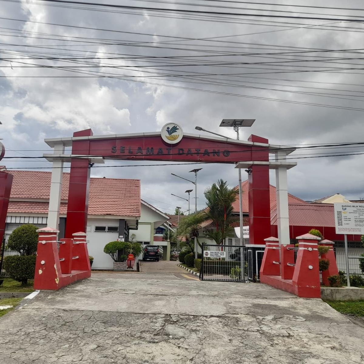 Sekolah rakyat di Padang