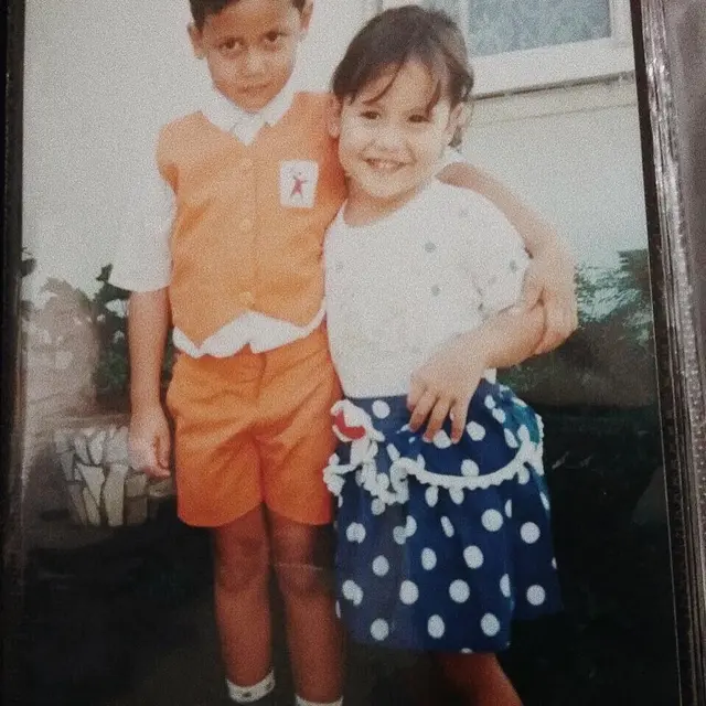 Potret Masa Kecil 6 Aktor Indonesia dan Adik Perempuannya, Kompak Sedari Dulu