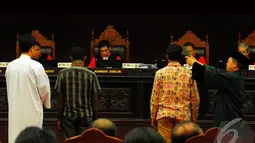 Para saksi diambil sumpahnya saat akan memberikan kesaksiannya di persidangan sengketa pilpres yang keenam, Jakarta, Kamis (14/8/2014) (Liputan6.com/Andrian M Tunay)