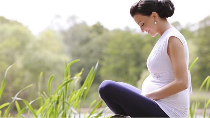  Memakai  Kosmetik Saat  Hamil  Aman Tidak Parenting 