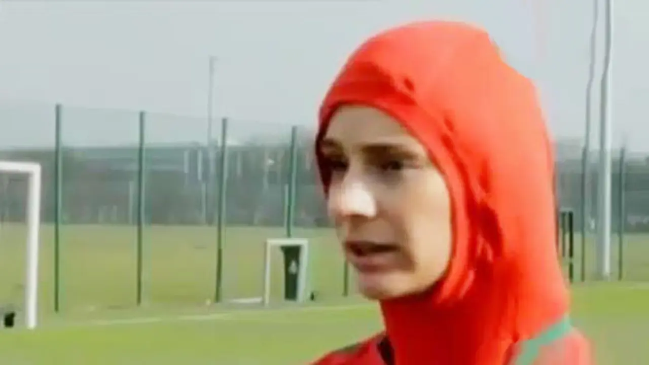  Detik-detik Gerhana hingga Tim Sepak Bola Putri Afghanistan
