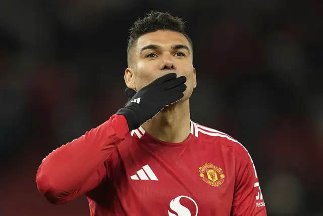 Gelandang: Casemiro