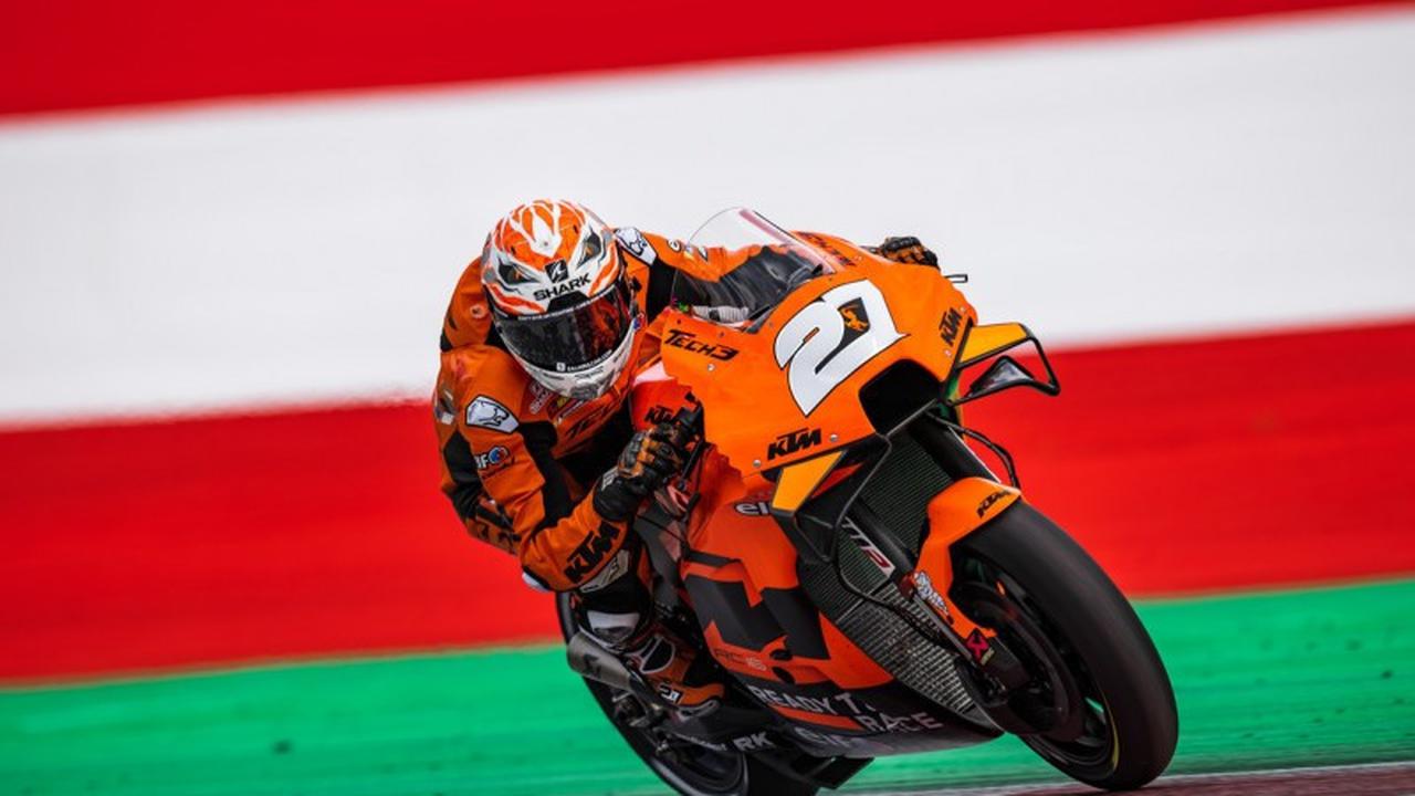 Lecuona Akhiri Dominasi Bulega, Raih Kemenangan Perdana di WSBK Inggris 2026