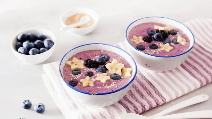resep berry antioxidant smoothie bowl