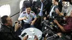 Panglima TNI Marsekal Hadi Tjahjanto mengajak awak media untuk ngopi bareng di udara pada ketinggian 15.500 feet.