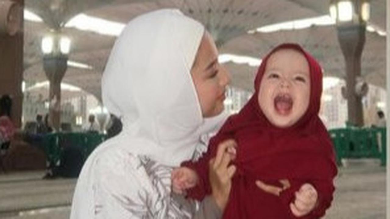 Potret Jennifer Coppen Rindu Berat sama Papa Dali saat Baby Kamari Sakit, Akui Tak Kuat