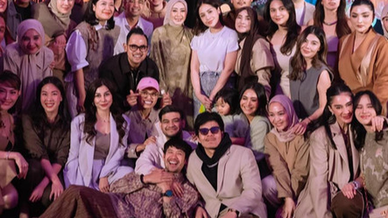 Potret Kejutan Ultah Raffi Ahmad & Nagita Slavina di Jakarta, Speechless Semua Orang Tersayang Ikut Hadir