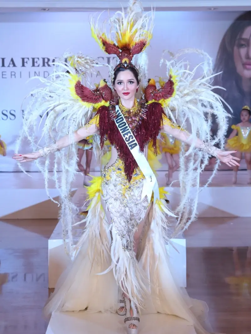 [Fimela] Sonia Fergina Citra (Puteri Indonesia 2018)