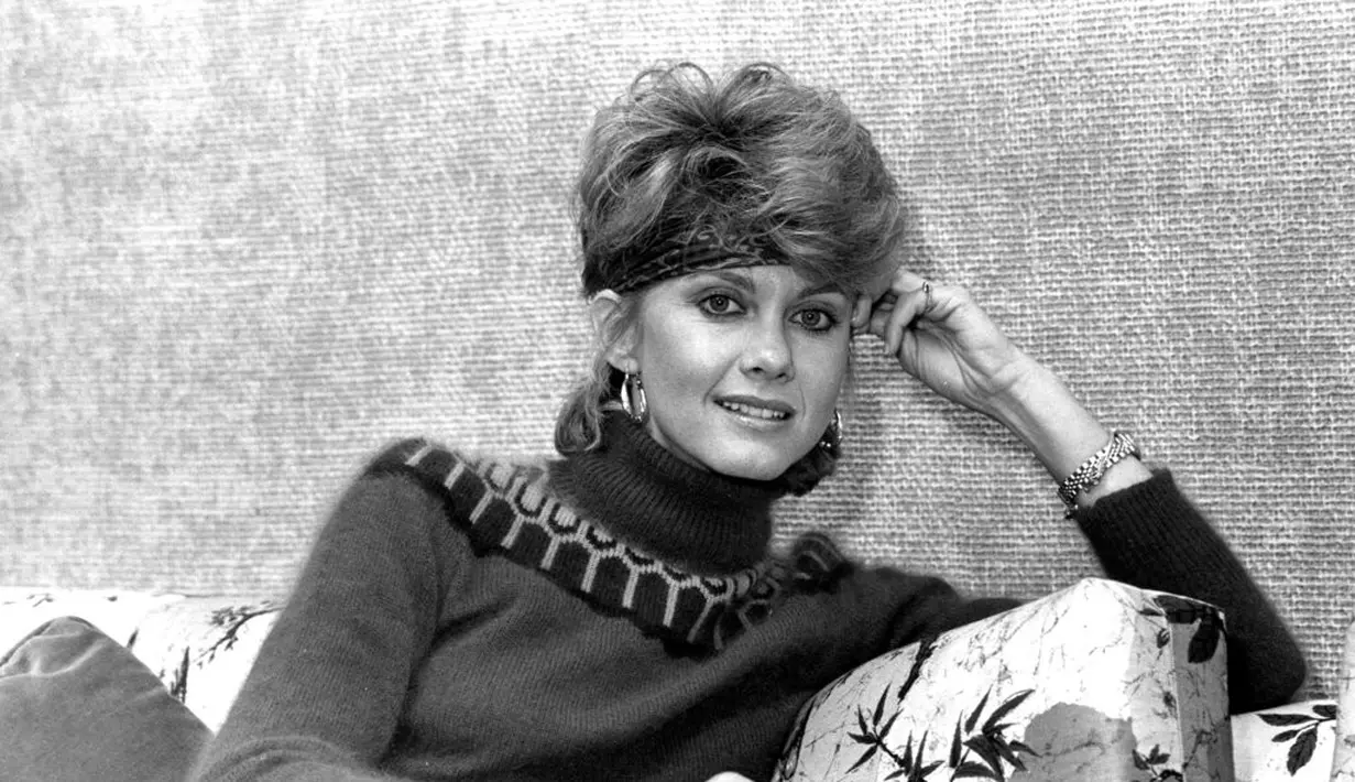 Olivia Newton-John pada 1982.  (AP Photo/Reed Saxon, File)
