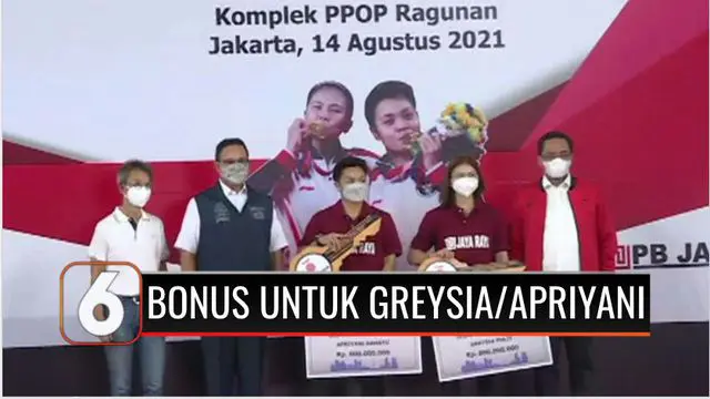 Sukses merebut medali emas Olimpiade Tokyo 2020, pasangan bulutangkis ganda putri Greysia Polii/Apriyani Rahayu, menuai banyak apresiasi. Terbaru, keduanya menerima hadiah berupa rumah senilai Rp 3,3 miliar dari Yayasan Pembangunan Jaya dan uang tuna...