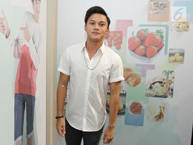Rizky Febian Duet Bareng Penyanyi Singapura Showbiz Liputan6 Com