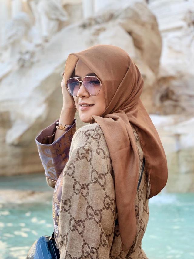 Olla Ramlan Dan 4 Artis Cantik Indonesia Ini Menikah Dengan Teman Masa Kecil Showbiz Liputan6 Com