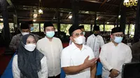 Wakil Gubernur Jawa Tengah, Taj Yasin Maimoen usai menghadiri acara pemberian santunan kepada 10.000 anak yatim bersama Pabrik Rokok Sukun di Pendopo Kabupaten Demak, Sabtu (16/04/2022).