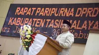 Wakil Gubernur Jawa Barat Uu Ruzhanul Ulum Dalam perayaan HUT k-389 Kabupaten Tasikmalaya.