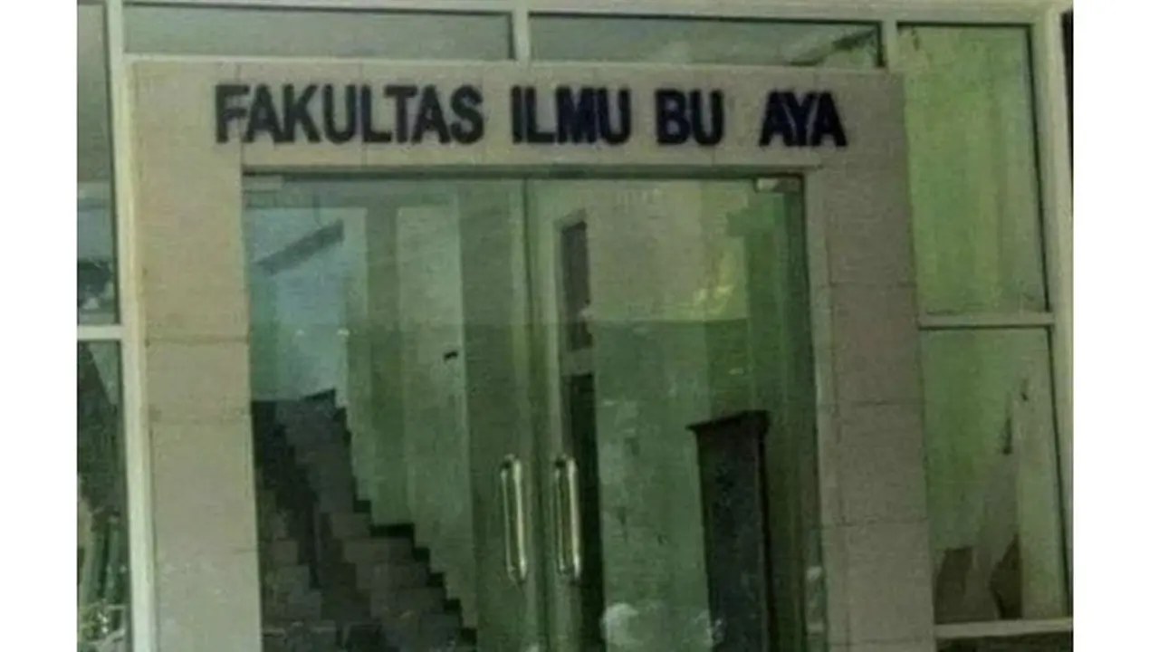 6 Tulisan di Kampus Ini Bikin Geleng Kepala