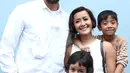 Anak pertama pasangan ini lahir pada 27 Mei 2008 bernama Dru Prawiro Sasono. Widi kembali melahirkan anak kedua, Widuri Putri Sasono, pada 14 Juni 2010, dan ketiga Den Bagus Satrio Sasono lahir tahun 2015. (Galih W. Satria/Bintang.com)
