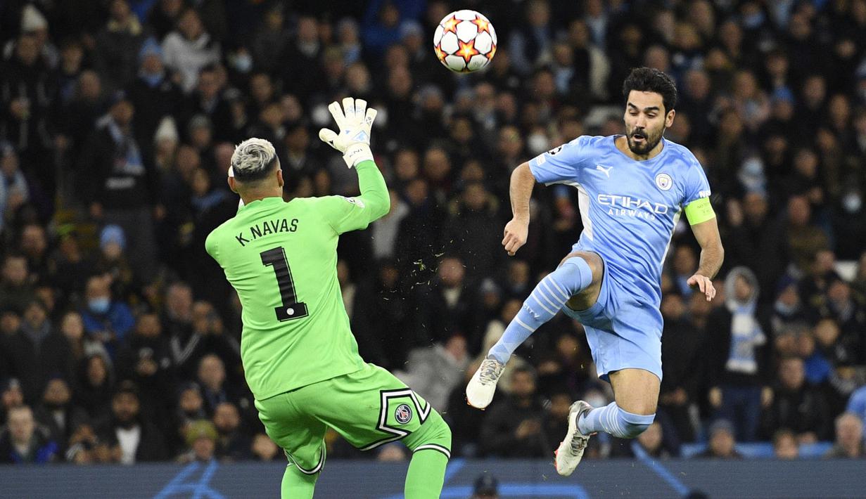 Ilkay Gundogan telah menjadi bagian penting dari skema penyerangan Manchester City asuhan Pep Guardiola. Gelandang asal Jerman tersebut berhasil mencetak 4 gol dan 2 assist dalam 13 penampilannya di Liga Inggris musim ini. (AFP/Oli Scarff)