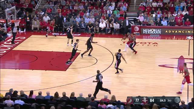 Berita video game recap NBA 2017-2018 antara Houston Rockets melawan Portland Trail Blazers dengan skor 121-112.