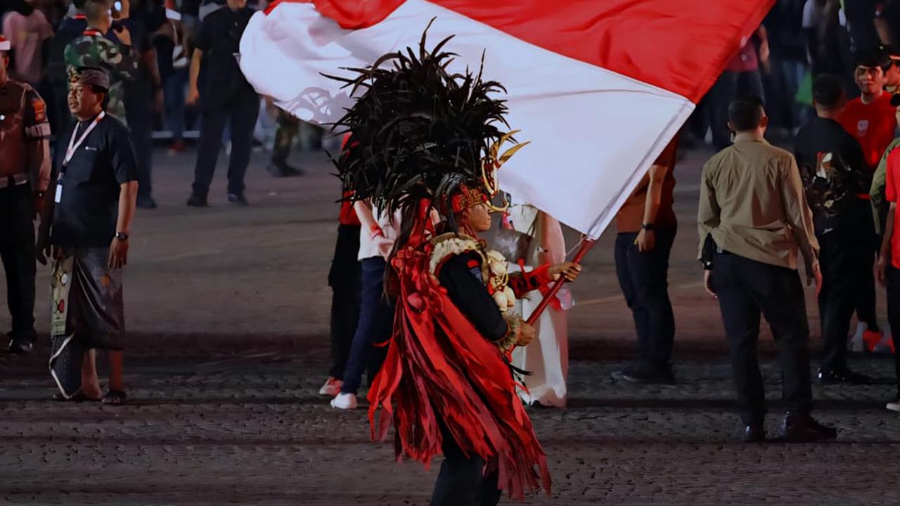 Potret Karnaval Kemhan dan TNI Meriahkan Pesta Rakyat HUT ke-80 RI