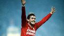 Kenny Dalglish, tampil sebanyak 515 kali bersama Liverpool dengan torehan 172 gol. King Kenny pernah merasakan delapan kali gelar juara Liga Inggris bersama The Reds. (Istimewa)
