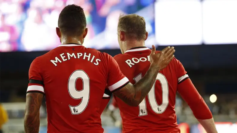 Memphis Depay dan Wayne Rooney